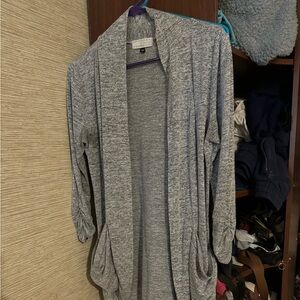 Gray cardigan with pockets